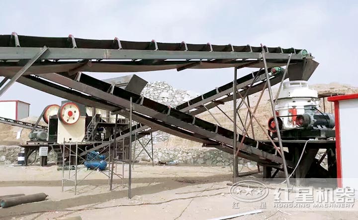 湖南时产200吨的玄武岩粉碎生产线采用颚破+圆锥破方案